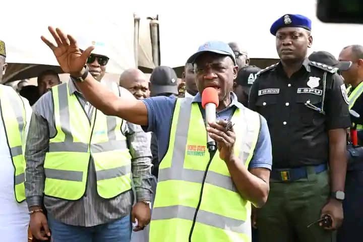 Alia Flag-off Dualisation of 55.09km Roads in Gboko